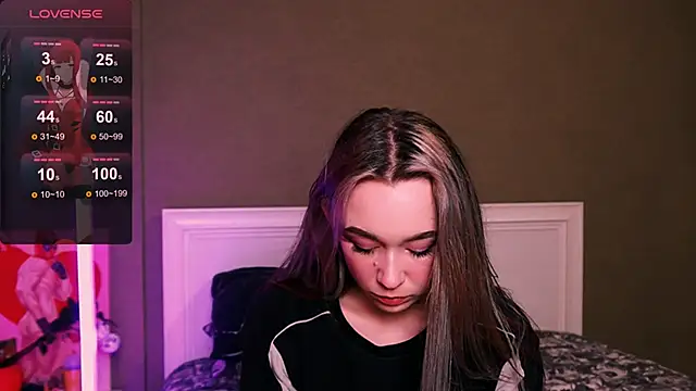 Snapshot of Kimiko__ chatting on 12-19-25, 02:57 Kimiko online show from 12-19-25, 02:57