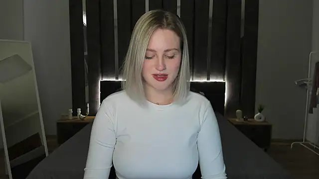 Snapshot of _Sarah_Soul_ chatting on 02-04-25, 07:07 Sarah Soul online show from 02-04-25, 07:07