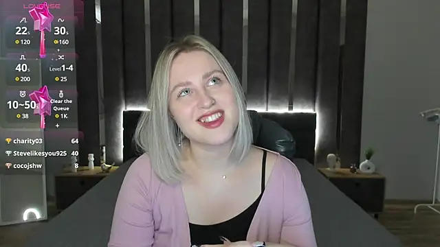 Snapshot of _Sarah_Soul_ chatting on 02-07-25, 03:45 Sarah Soul online show from 02-07-25, 03:45