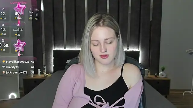 Snapshot of _Sarah_Soul_ chatting on 02-07-25, 06:45 Sarah Soul online show from 02-07-25, 06:45