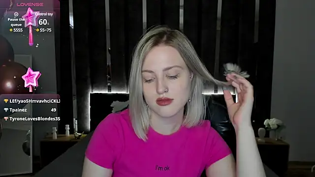 Snapshot of _Sarah_Soul_ chatting on 02-18-25, 03:53 Sarah Soul online show from 02-18-25, 03:53