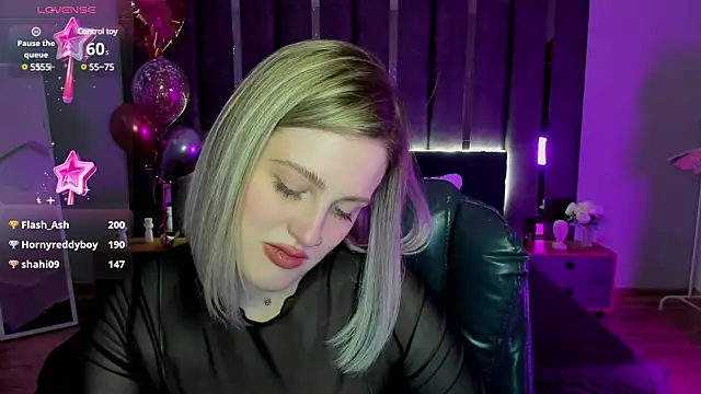 Snapshot of _Sarah_Soul_ chatting on 03-05-25, 06:54 Sarah Soul online show from 03-05-25, 06:54