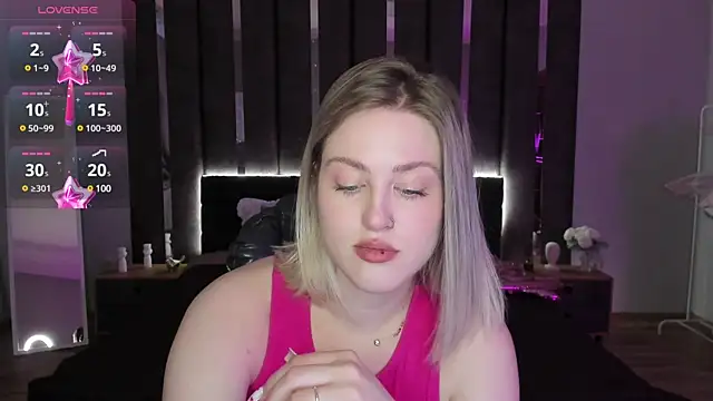 Snapshot of _Sarah_Soul_ chatting on 03-23-25, 12:47 Sarah Soul online show from 03-23-25, 12:47