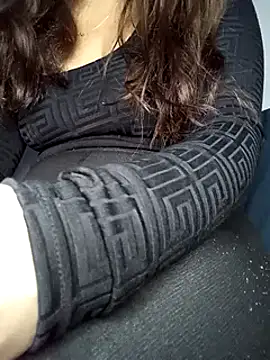 Snapshot of MerriamxHot chatting on 12-26-24, 01:18 MerriamxHot online show from 12-26-24, 01:18