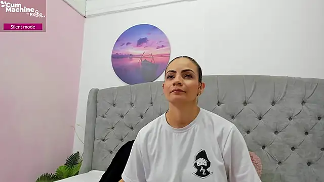 Snapshot of Valesskahall chatting on 11-11-25, 12:16 Valesskahall online show from 11-11-25, 12:16