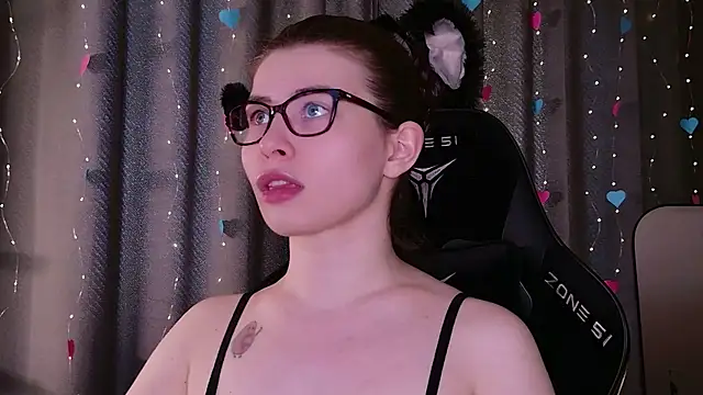 callmetori online show from 04-21-26, 11:05