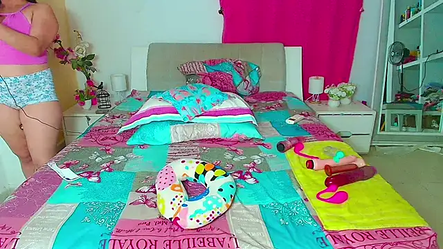 Kendralove31xxx online show from 05-11-26, 03:12