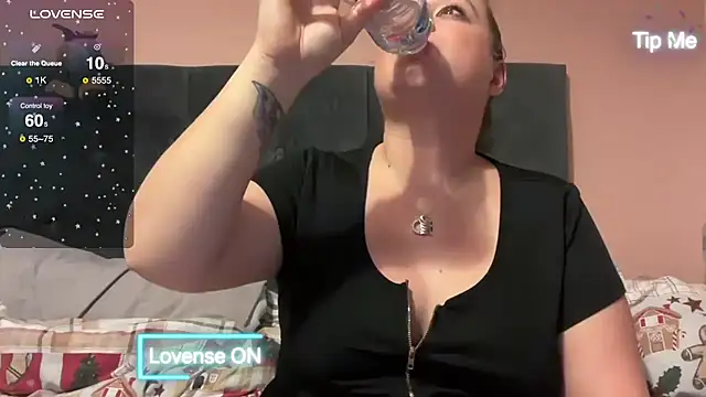 NaughtyWifeUK online show from 12-06-24, 05:33