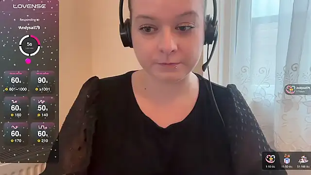 NaughtyWifeUK online show from 11-11-25, 11:54