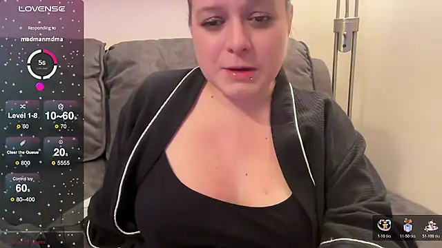 NaughtyWifeUK online show from 11-21-25, 01:37