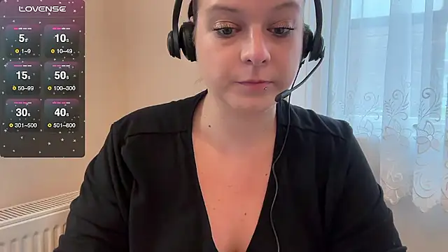 NaughtyWifeUK online show from 01-08-26, 10:06