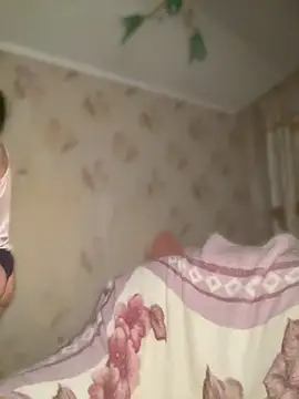 Starry Siren online show from 04-13-26, 06:02