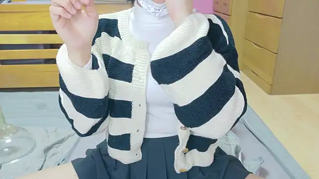 Snapshot of _usya_2525 chatting on 03-07-25, 08:22 usya 2525 online show from 03-07-25, 08:22