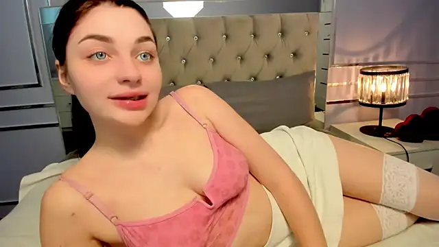 AngelinaWett online show from 02-22-25, 10:18