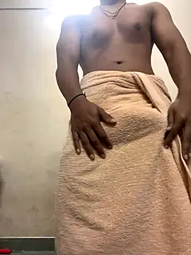 Snapshot of Shona5768 chatting on 12-16-25, 01:05 Shona5768 online show from 12-16-25, 01:05