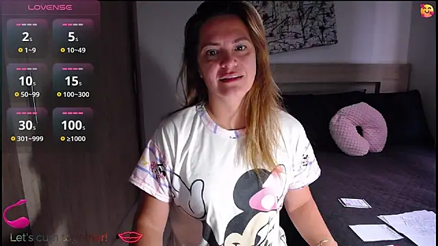 ParisW online show from 11-06-25, 11:55