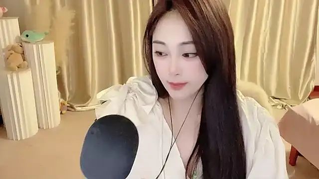 Daisy-77 online show from 02-12-25, 05:26