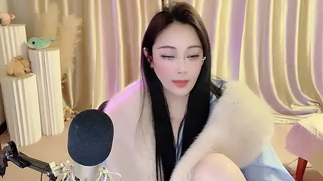 Daisy-77 online show from 03-15-25, 10:00