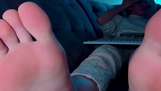 AgnesMillerS online show from 12-12-24, 10:34