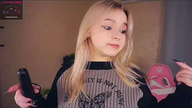 ZaraCreedon online show from 03-16-25, 08:21