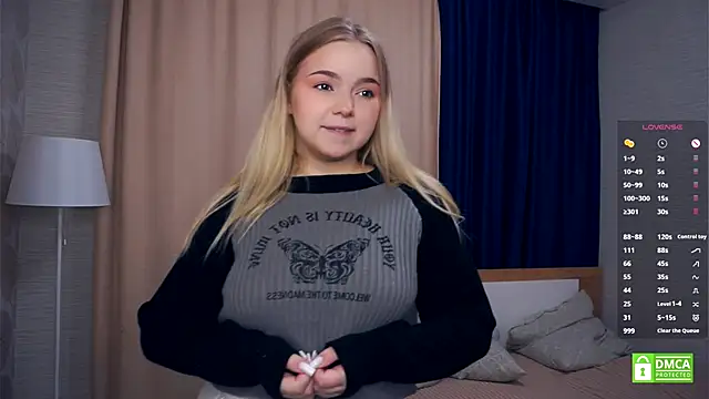 ZaraCreedon online show from 11-13-25, 05:06