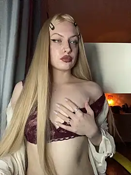 LolaBrattySweetie online show from 10-15-25, 07:14