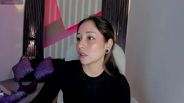 emily layton online show from 03-04-25, 02:21