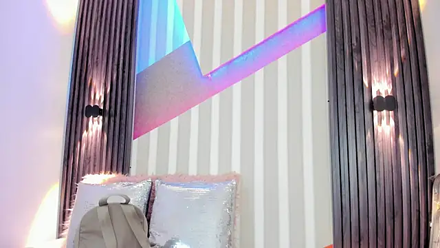 emily layton online show from 10-07-25, 02:36