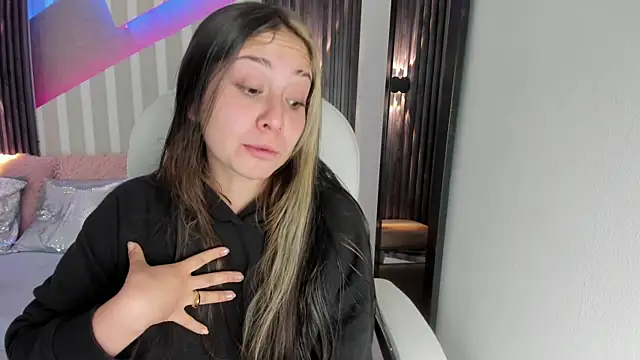 emily layton online show from 10-18-25, 03:35