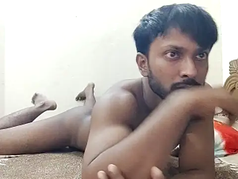 Snapshot of HunkyAriyan chatting on 11-14-25, 12:48 HunkyAriyan online show from 11-14-25, 12:48