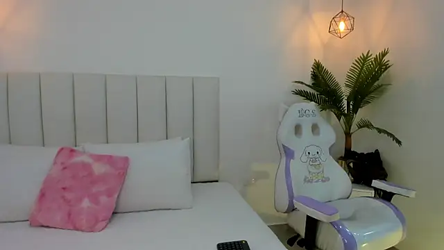 Ada Monroe10 online show from 02-17-25, 12:59