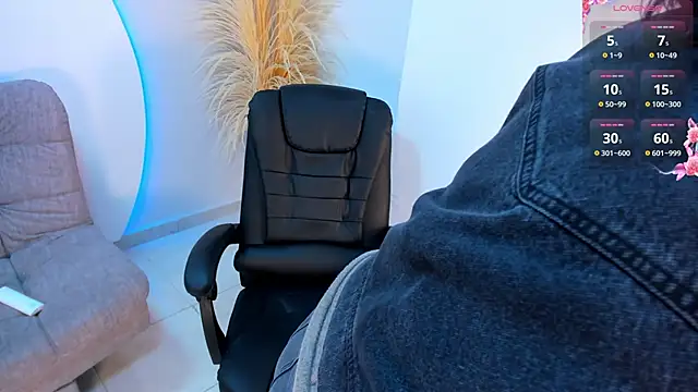 Ada Monroe10 online show from 09-19-25, 01:23