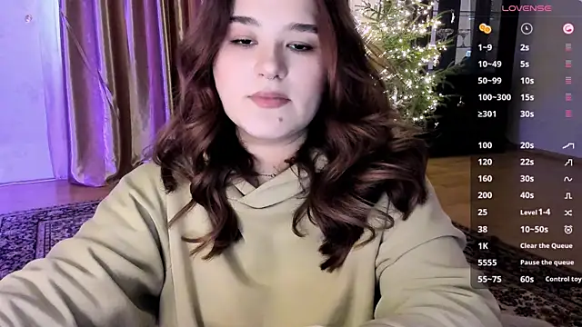 Snapshot of July_Slowdive chatting on 01-15-25, 11:21 July Slowdive online show from 01-15-25, 11:21