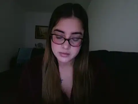 Snapshot of maliamiller chatting on 05-14-26, 03:13 maliamiller online show from 05-14-26, 03:13