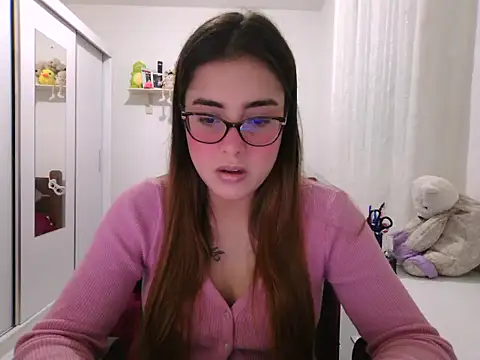 Snapshot of maliamiller chatting on 06-22-26, 09:01 maliamiller online show from 06-22-26, 09:01