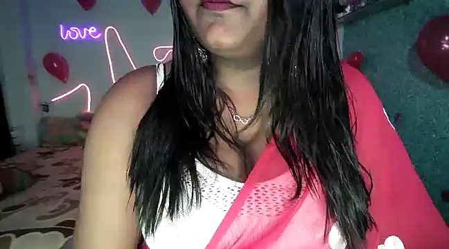 Snapshot of expression_queen chatting on 02-17-25, 02:37 expression queen online show from 02-17-25, 02:37