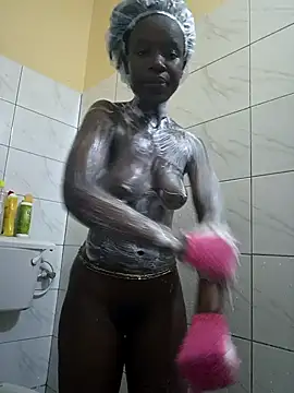 Snapshot of Juicylittle_slute chatting on 10-17-25, 06:49 Juicylittle slute online show from 10-17-25, 06:49