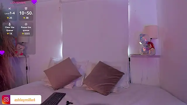  ashleymiller online show from 03-12-25, 07:06