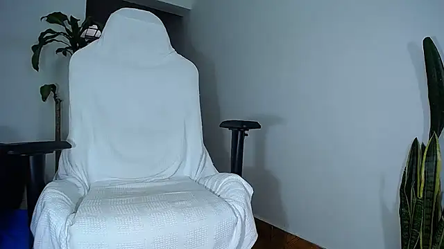 diamond black00 online show from 02-07-25, 09:48