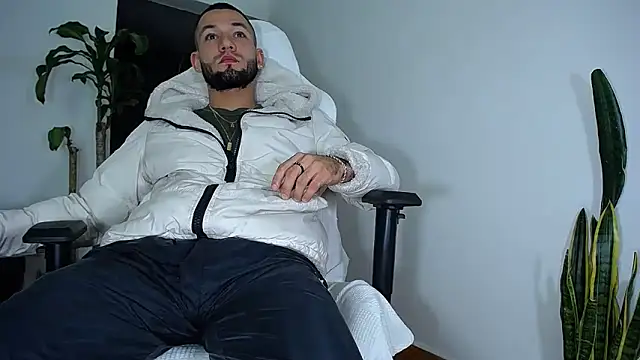 diamond black00 online show from 02-13-25, 06:05