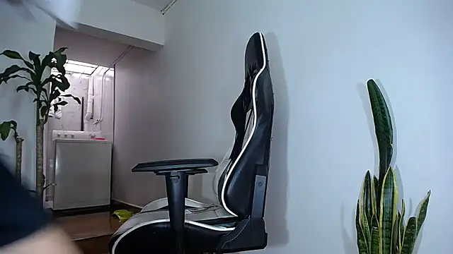 diamond black00 online show from 03-22-25, 06:36