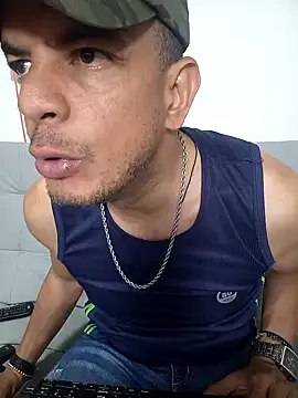 latinmartin73 online show from 02-08-25, 12:49