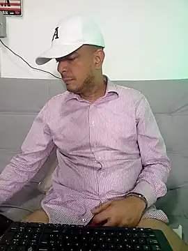 latinmartin73 online show from 02-20-25, 01:03