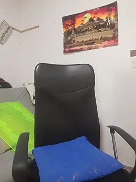 latinmartin73 online show from 11-24-25, 08:08