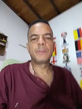 Snapshot of latinmartin73 chatting on 07-01-26, 12:56 latinmartin73 online show from 07-01-26, 12:56