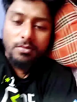 Snapshot of Gawothum chatting on 12-15-24, 02:30 Gawothum online show from 12-15-24, 02:30