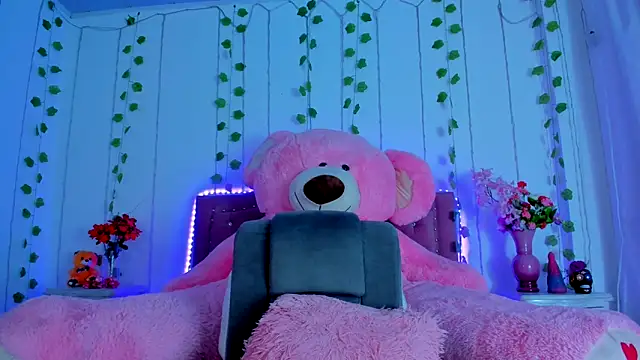 dulcevegga online show from 04-21-26, 02:51