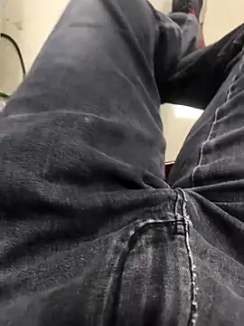 huzi518 online show from 10-13-25, 03:06