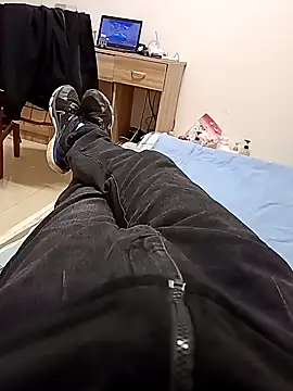 huzi518 online show from 12-02-25, 09:14