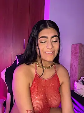 miakhalifaaa  online show from 11-20-25, 08:30